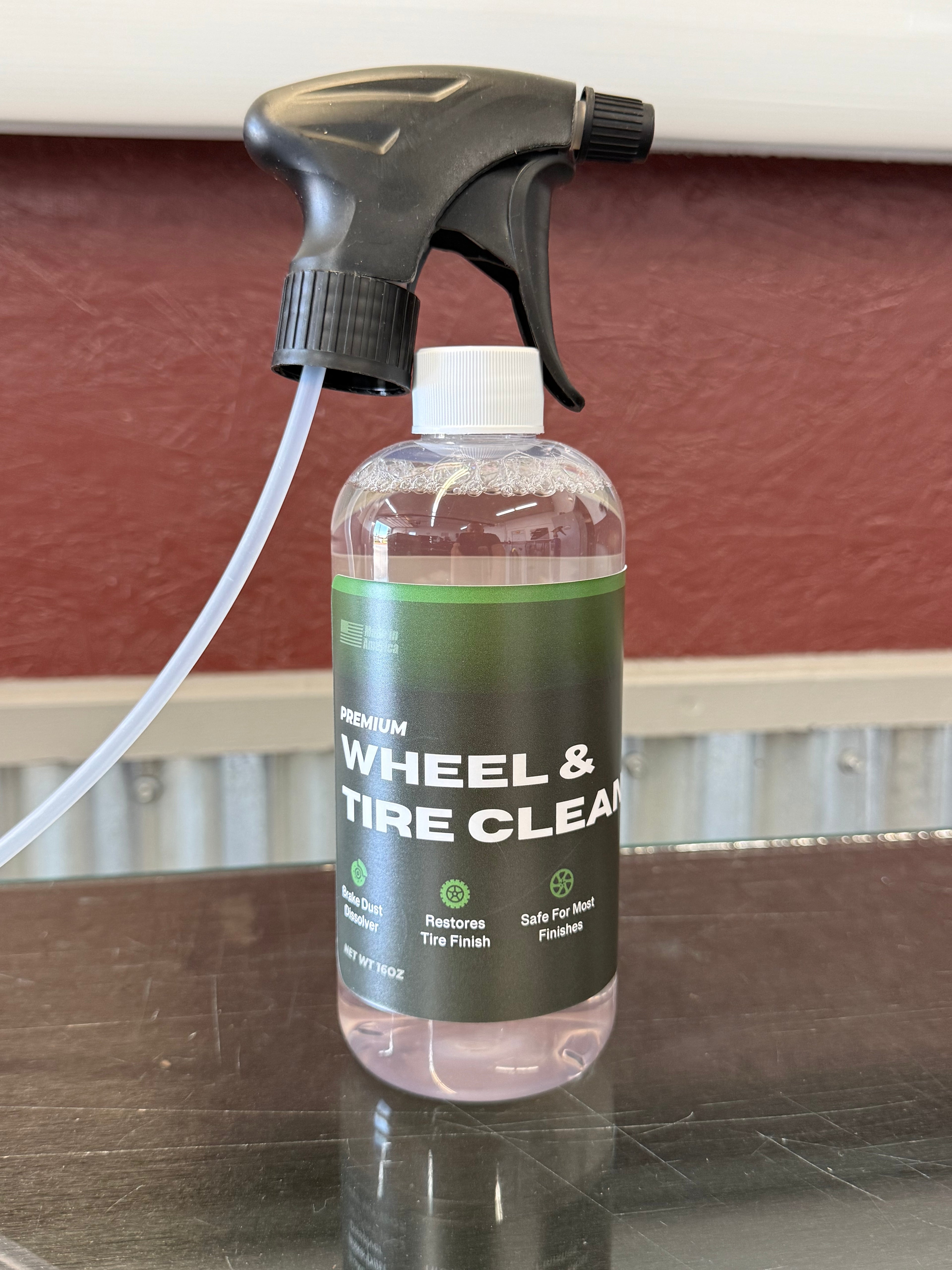 Wheel and tire cleaner 16 oz